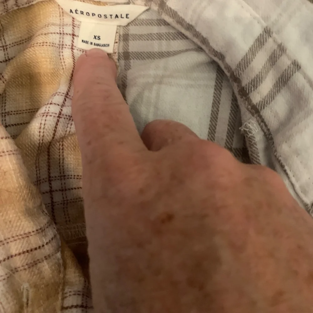 Shirt - Picture 2 of 3
